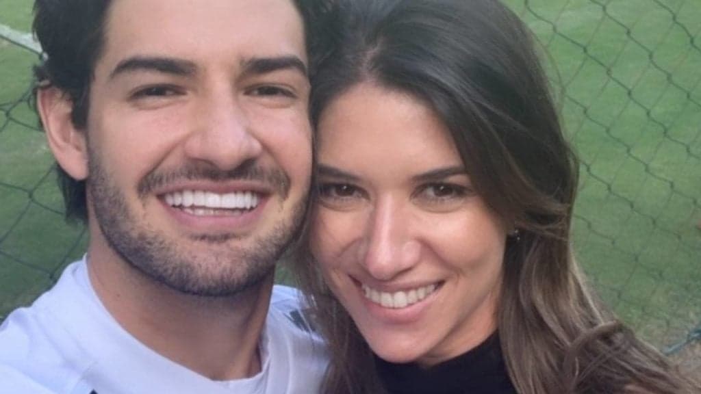 Rebeca Abravanel, após ter separação exposta, vê Pato anunciar adeus ao Brasil e flagra entrega tudo: "Indo embora'