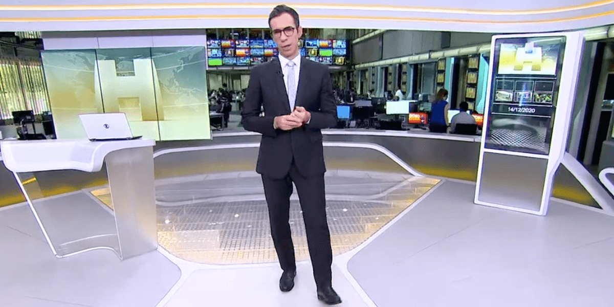 César Tralli apresenta Jornal Hoje (Reprodução)