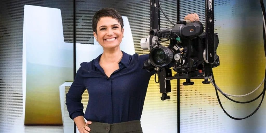 Sandra Annenberg mostra como relaxa fora da Globo