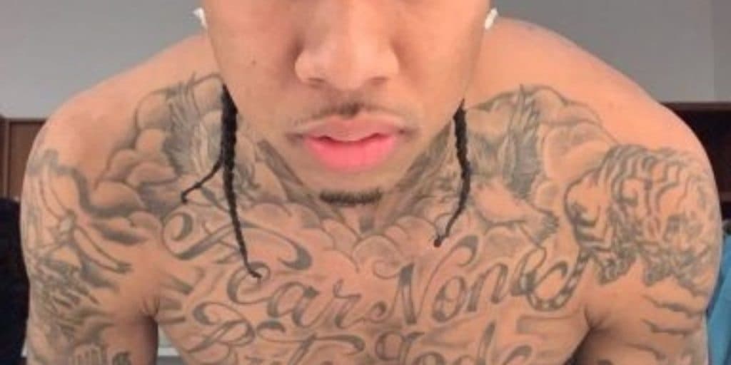 Cantor ganha sexo oral, vídeo do momento viraliza e imagens picantes bombam: "Pauz** gostoso"