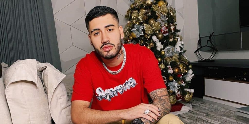 Kevinho deixa o peru exposto, mostra masturbação para não trair e sogra envia áudio chocante: "Pode ser o seu"