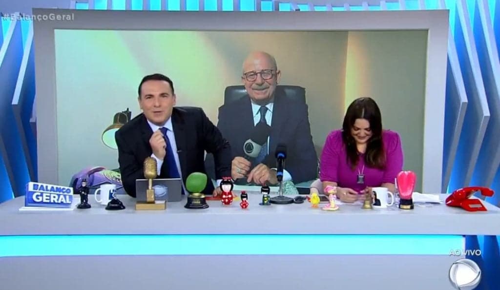 Reinaldo Gottino interrompe Fábiola Reipert, jornalista é obrigada a se calar e programa derruba fofocas às pressas