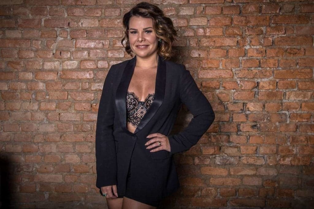 Fernanda Souza, após ser exposta em nova relação chocante, detona em declaração: "Revendo escolhas"