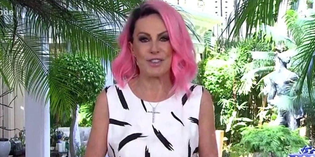 Ana Maria sofre acidente na Globo, toma choque ao vivo e pede ajuda: "Meu deus, queimou"