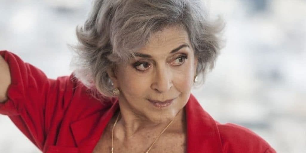http://tvfoco.uai.com.br/wp-content/uploads/2015/05/Daniela-Mercury.jpg