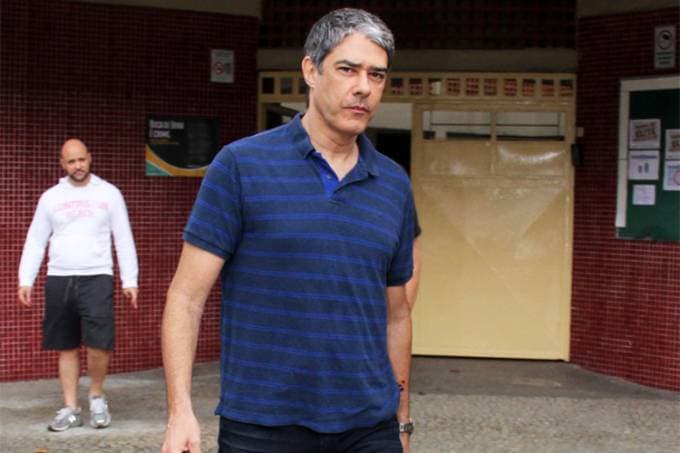 William Bonner vive pesadelo, é proibido de entrar em avião e desabafo cruel é exposto na TV: "Me destruíram"