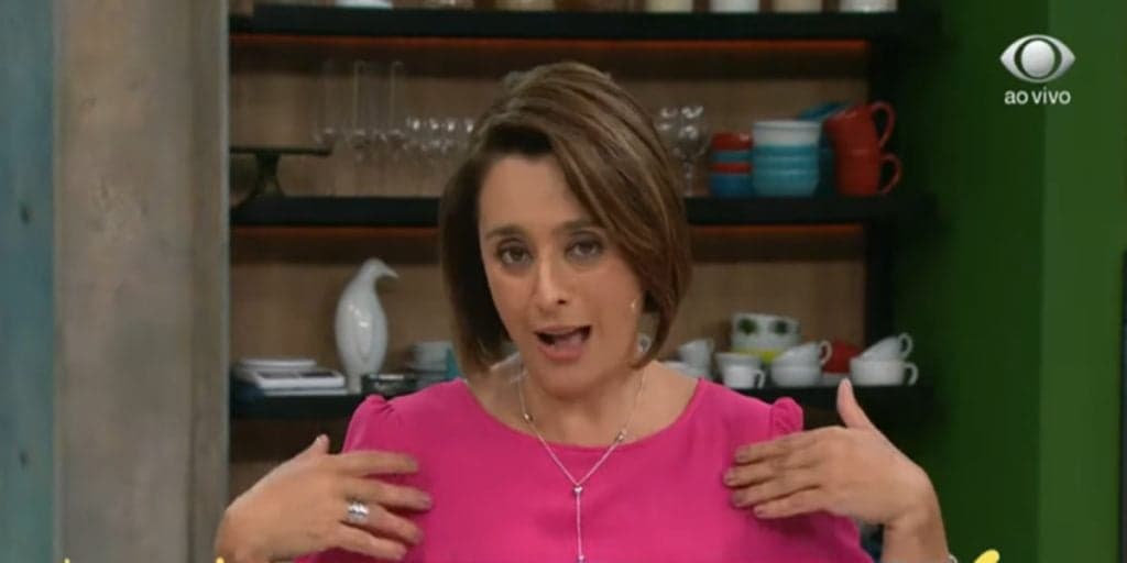 Catia Fonseca, em retorno ao vivo na Band, não se segura, expõe desrespeito e lamenta: "Preconceito"
