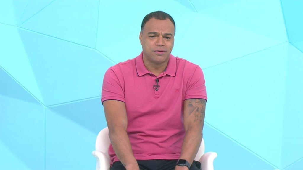 Denilson faz anúncio com a família após sair da Band e relação verdadeira com Renata Fan explodir: "Só desejo"
