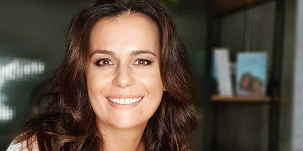 Adriana Araújo se cansa de esconder demissão, explode bomba fora da Record e admite: "Eu nunca fiz"