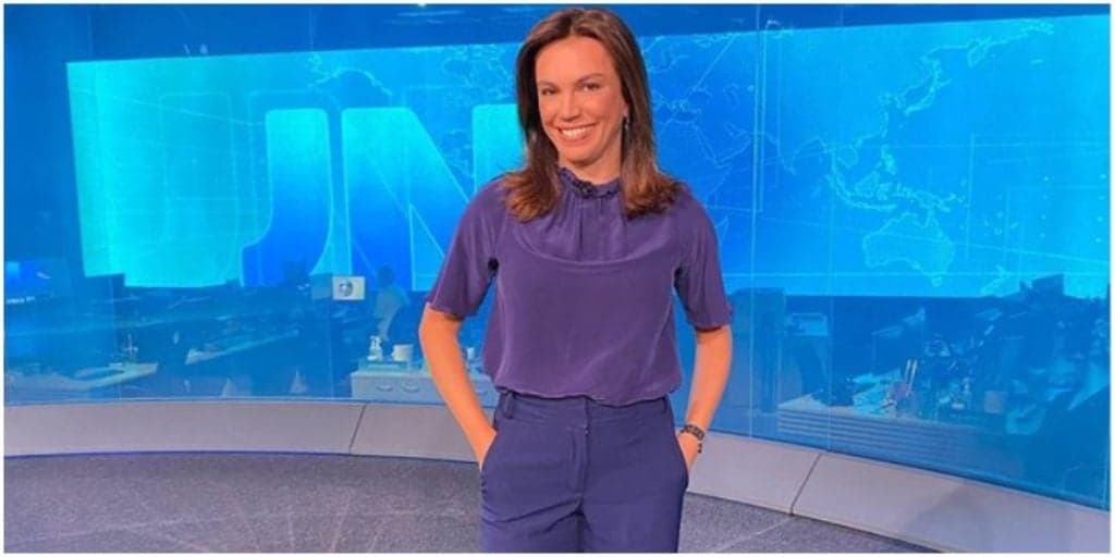 Ana Paula Araújo, após rasgar programação com plantão, assume Jornal Nacional oficialmente