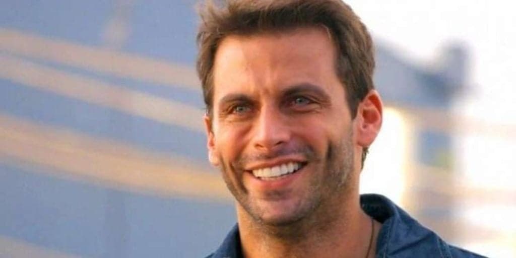 Flor do Caribe: Alberto falha em plano maligno e ajuda Cassiano a ficar rico