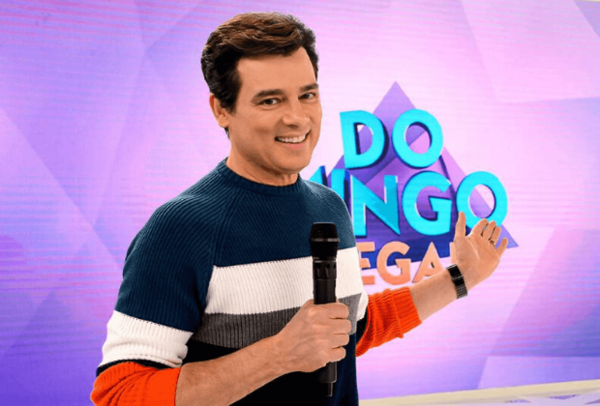Celso Portiolli no comando do Domingo Legal no SBT (Foto reprodução) Celso Portiolli no comando do Domingo Legal no SBT (Foto reprodução)