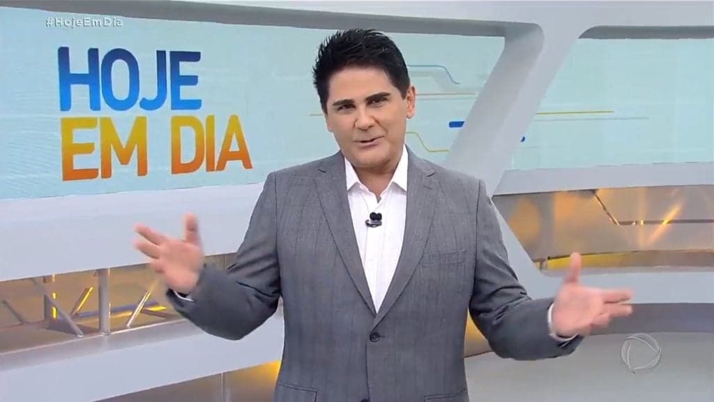 Record bate o martelo e futuro de César Filho é definido após ele sair do ar e ser substituído às pressas