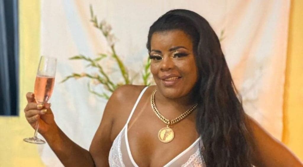 Tati Quebra Barraco, aos 41, após 26 plásticas, aparece em antes e depois e corpo chocante assusta: “Jesus”