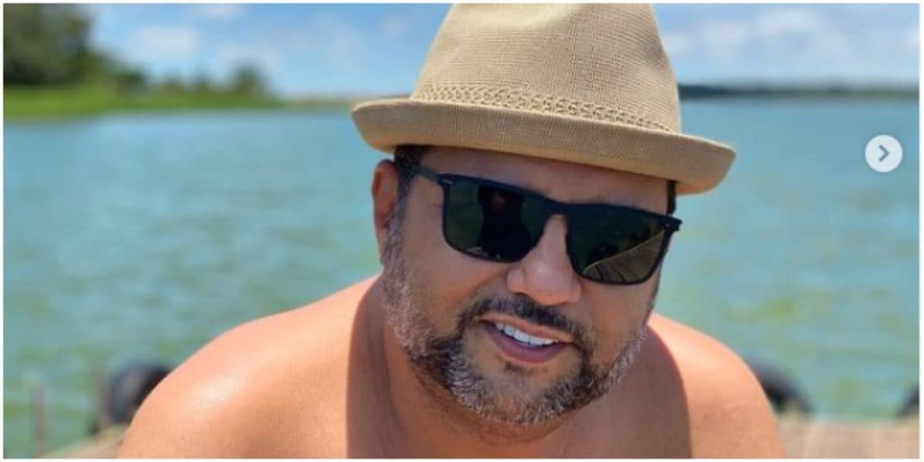 De frente para o mar, Geraldo Luís publica foto desejando feliz ano novo