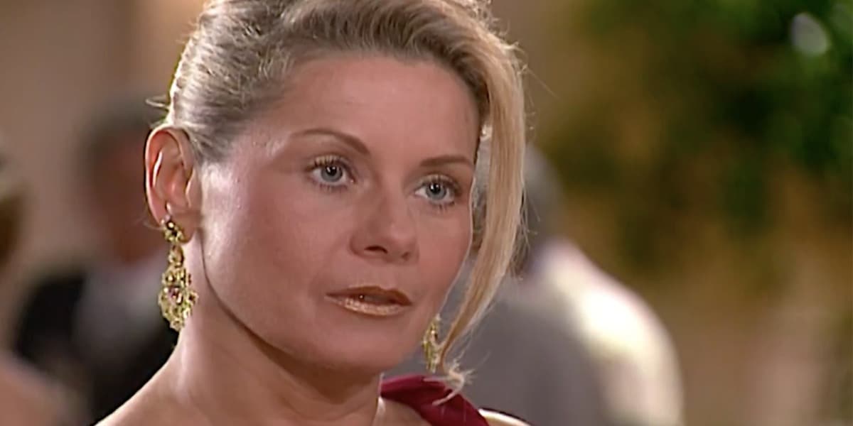Helena ouvirá sermão de Alma (Foto: Reprodução)