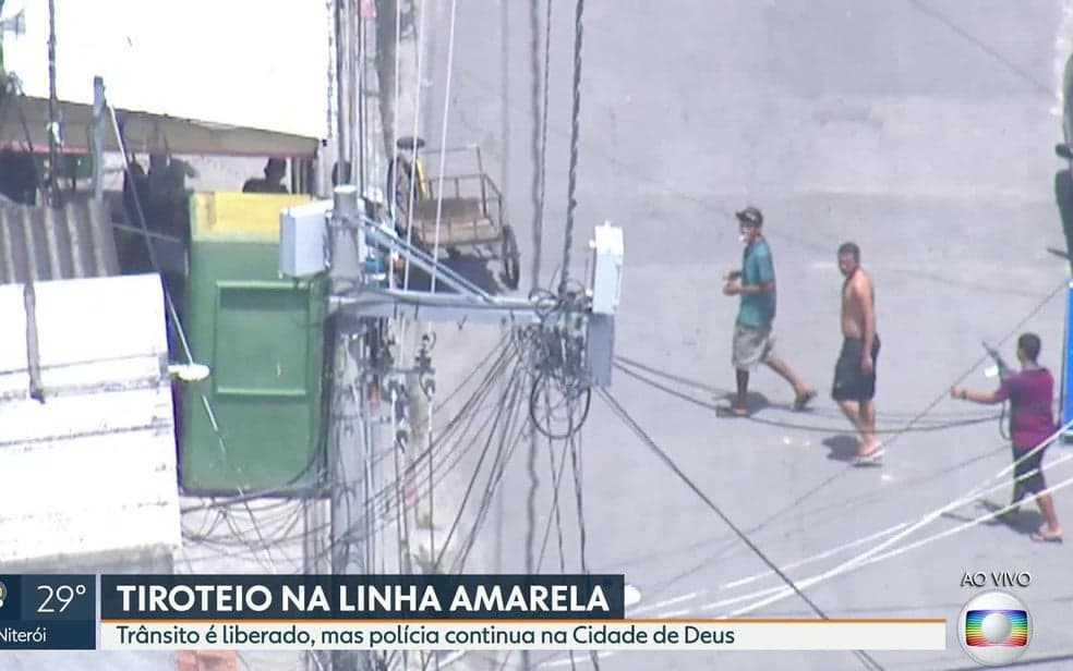 Globo deixa funcionários expostos à balas perdidas no Rio de Janeiro e toca o terror na emissora: "Pânico"