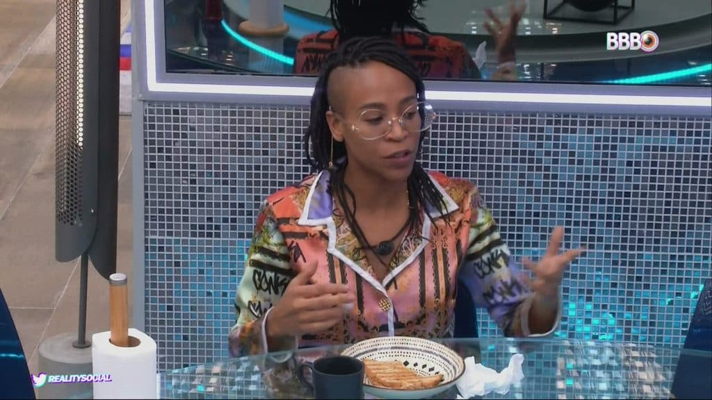 BBB21:  Karol Conká surpreende e diz que não tira foto com quem não conhece: “Só se pagar”