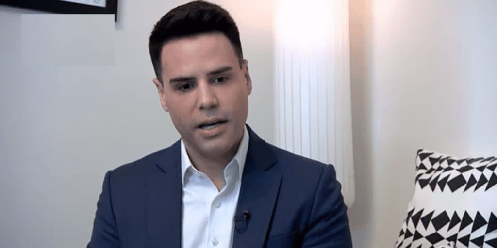Luiz Bacci, após expor verdade sobre relação com Dudu Camargo, responde pergunta sobre sexo e dispara: "Na hora H''
