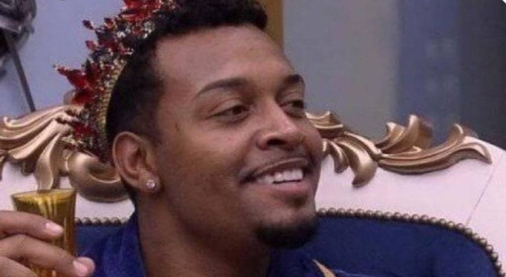 BBB21: Três Big Fones de uma vez faz brothers acreditarem que programa está um fracasso