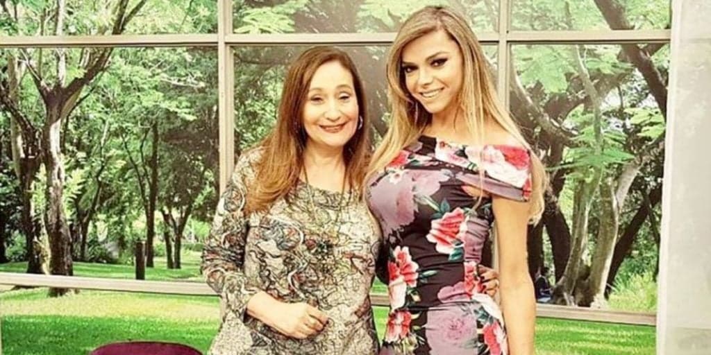 Léo Áquilla tem crise de choro na frente de Sonia Abrão no programa A Tarde é Sua
