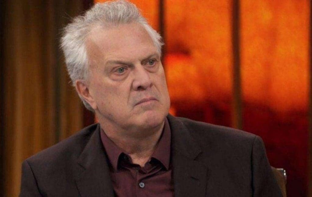 Pedro Bial sai do ar, vê substituto explodir, Globo divulga salário do apresentador e decide não renovar o contrato