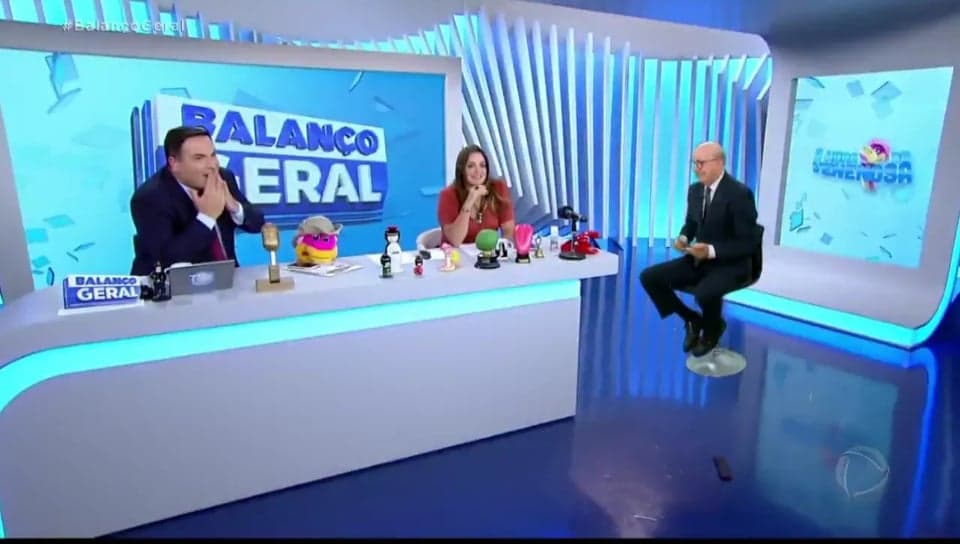 Reinaldo Gottino interrompe programa na Record, quebra televisão ao vivo e Fabíola leva as mãos a cabeça: "Meu deus"