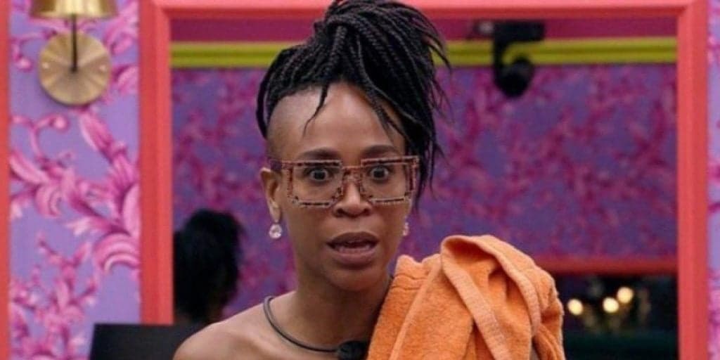BBB21: Karol bate boca com Camila, se exalta e dispara: “É muita falsidade”