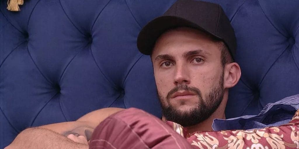 BBB21: Arthur detona Karol Conká e critica atitudes dela no jogo: "Quis envenenar minha cabeça"