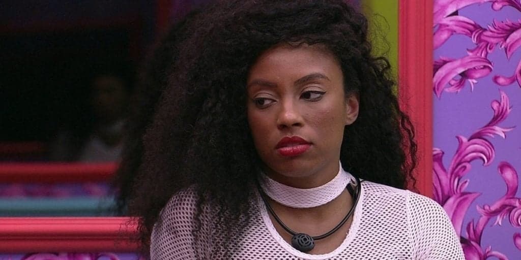 Lumena, após eliminação do BBB21, é recebida de braços abertos e ganha declaração da namorada: "Parceira"
