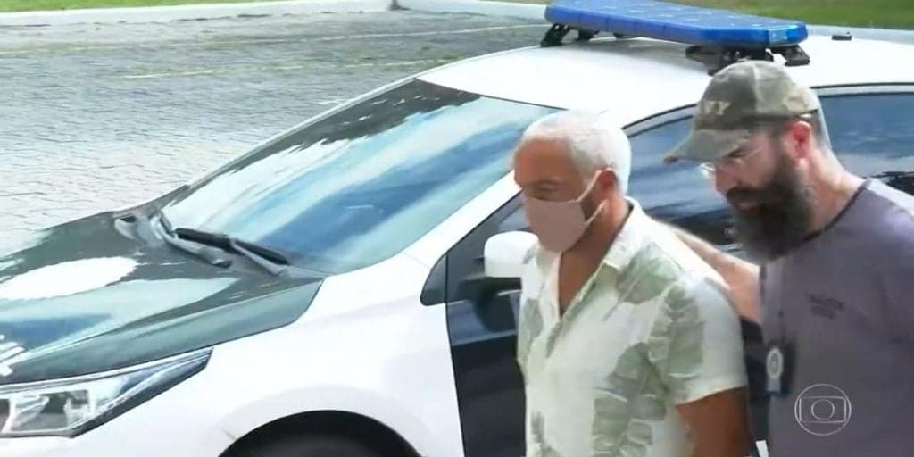 Prisão de Belo é exposta ao vivo no JN, Gracyanne Barbosa se revolta e revela estado do cantor: “Chorando”