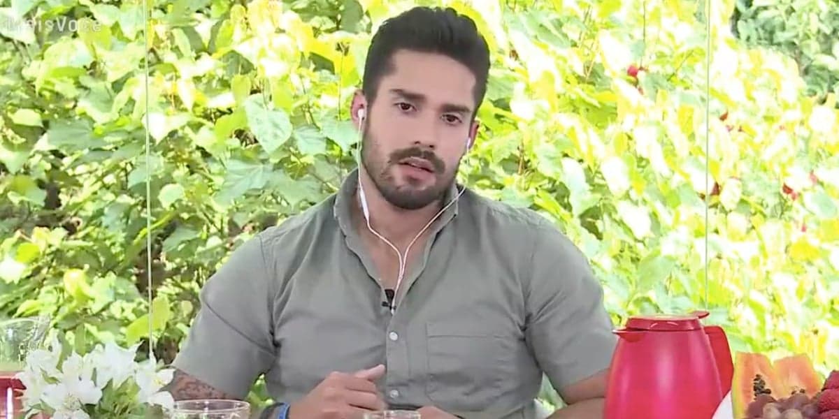 Acrebiano detona falsidade entre participantes (Reprodução) 