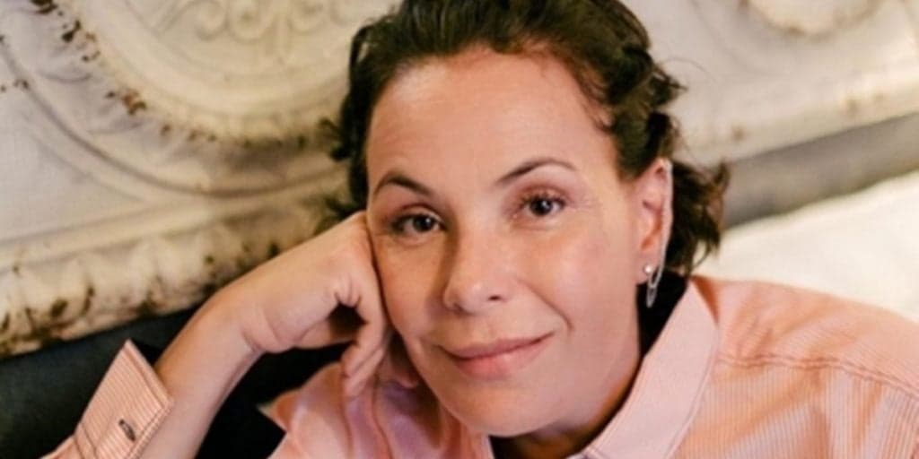 Carolina Ferraz, querendo 400 mil da Globo, usa empregada de Haja Coração para testemunhar em processo