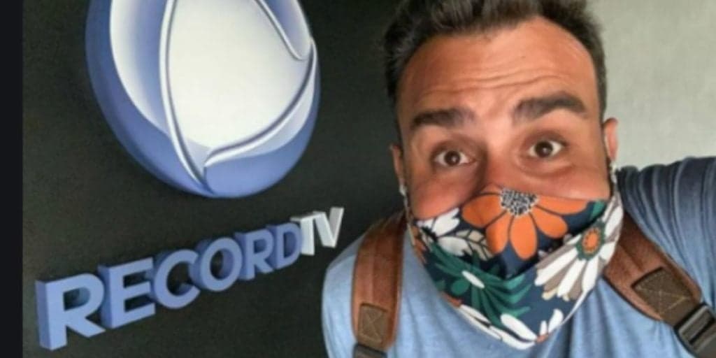Âncora da Record, após assumir relação gay com rapaz de 19, escandaliza e diz o que vive no canal: "Sempre fui"