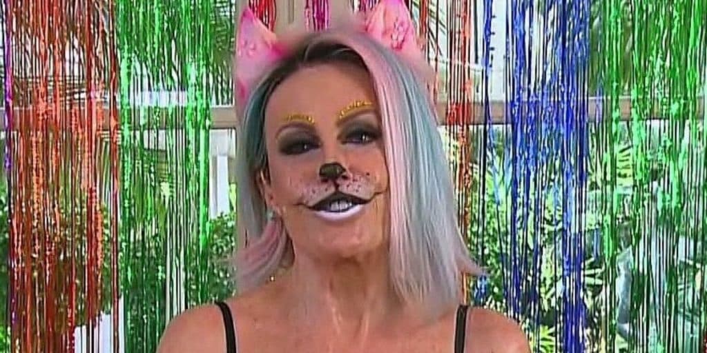 Ana Maria abre programa às pressas, de maneira jamais vista, balança o rabo e situação é escancarada: "Crise"