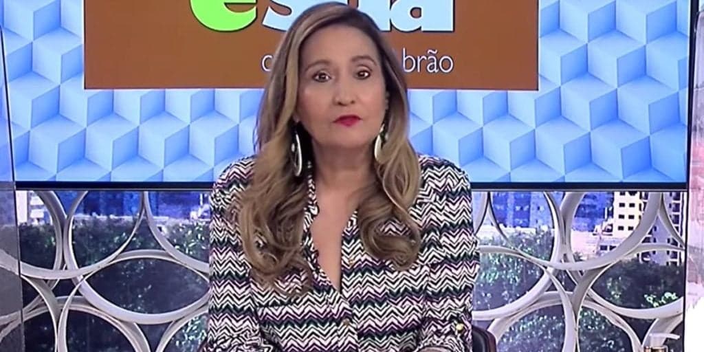 Sonia Abrão abre programa soltando o verbo, detona concorrente e expõe farsa com prova: "Não vem subestimar"