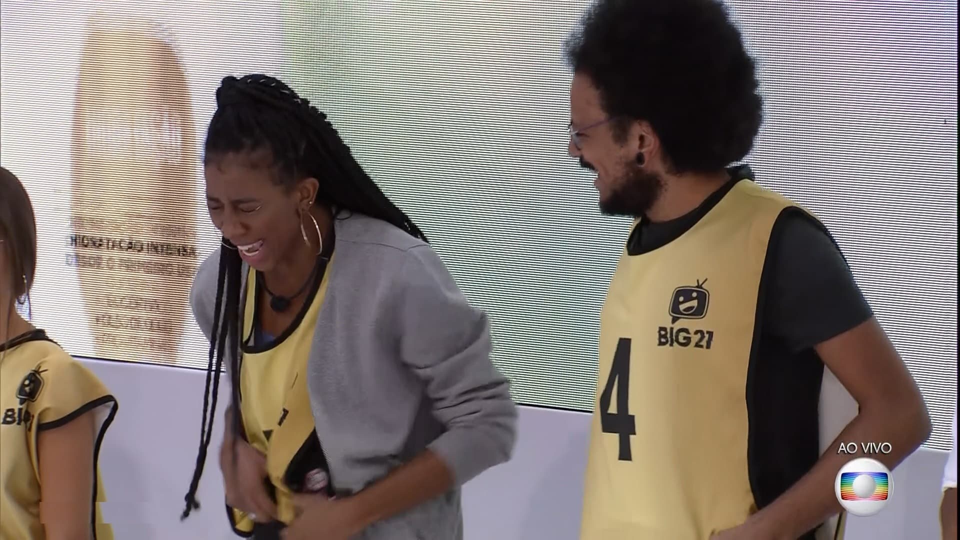 Camilla de Lucas e João Luiz se dão melhor na prova do líder do BBB21 (Foto: Reprodução) Camilla de Lucas e João Luiz se dão melhor na prova do líder do BBB21 (Foto: Reprodução)