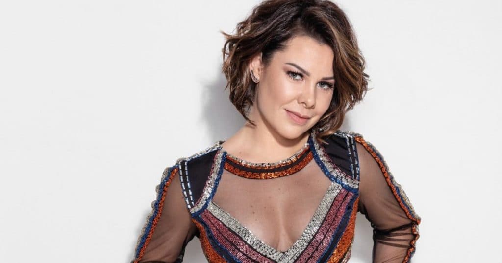 Fernanda Souza tem perda de milhões, fim de contrato, dá fim em vida de artista e se assume: "Eu decidi"
