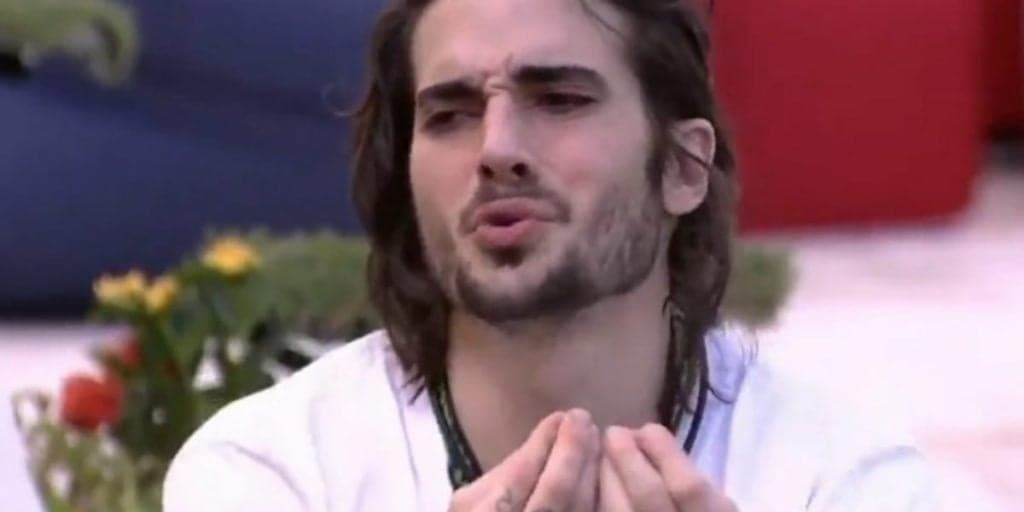 BBB 21: Fiuk é detonado por brothers após esnobar Thaís depois de beijo: "Vacilão"