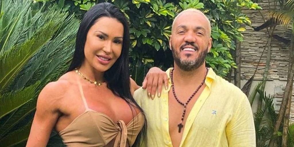 Gracyanne Barbosa diz que já soltou pum na hora H com Belo e sexo em cabine é escancarado: "É muito pequeno"