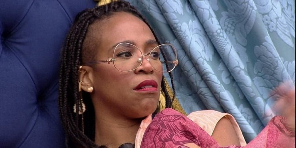BBB21: Karol Conká, após virar líder, volta a massacrar Carla Diaz e pisa na atriz sem dó: "ego inflado"