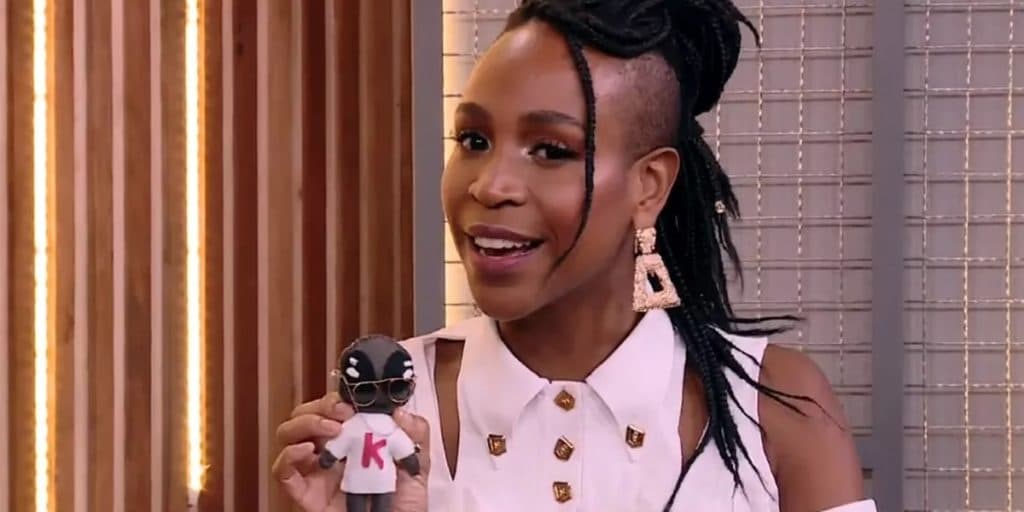 Karol Conká sai escorraçada da casa do BBB21, implora por 'descancelamento': "O mundo não vai evoluir"