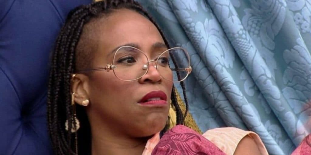Karol Conká tem vida exposta por sensitiva, verdade bomba espanta e fim cruel é decretado: "Muito choro"