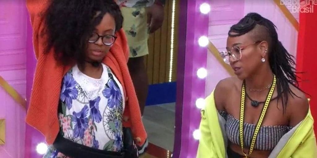 BBB21: Lumena e Karol Conká tentam colocar Gilberto contra Sarah: "Inveja de você"