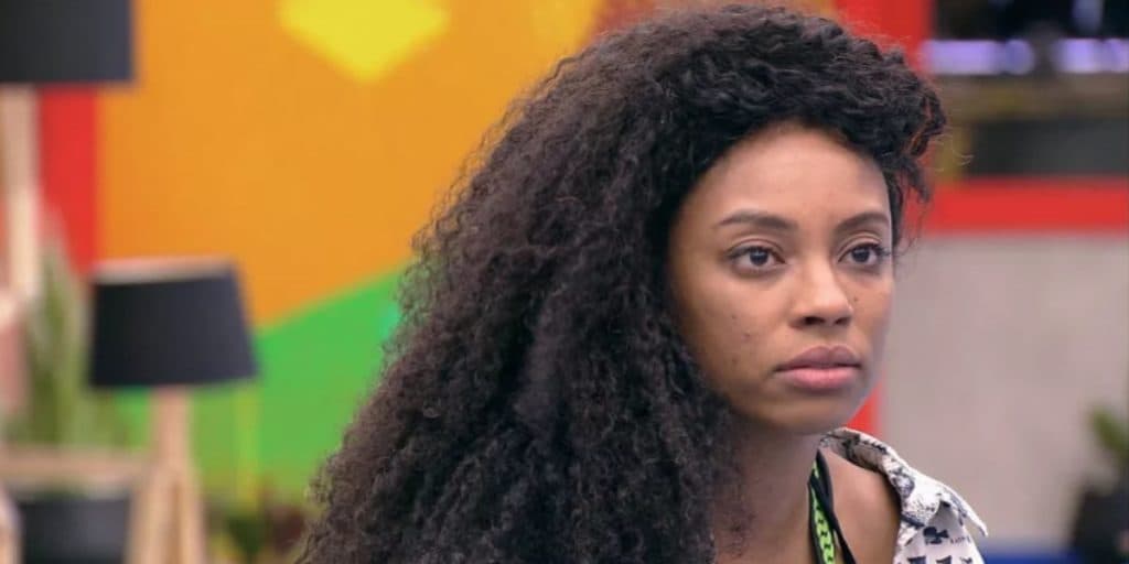 “BBB 21”: Lumena passa dos limites, tem saída do programa anunciada e família se pronuncia
