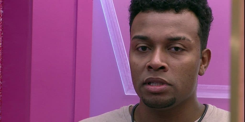 BBB21: Nego Di debocha da forma como Lumena se expressa e Fiuk sai em defesa da psicóloga