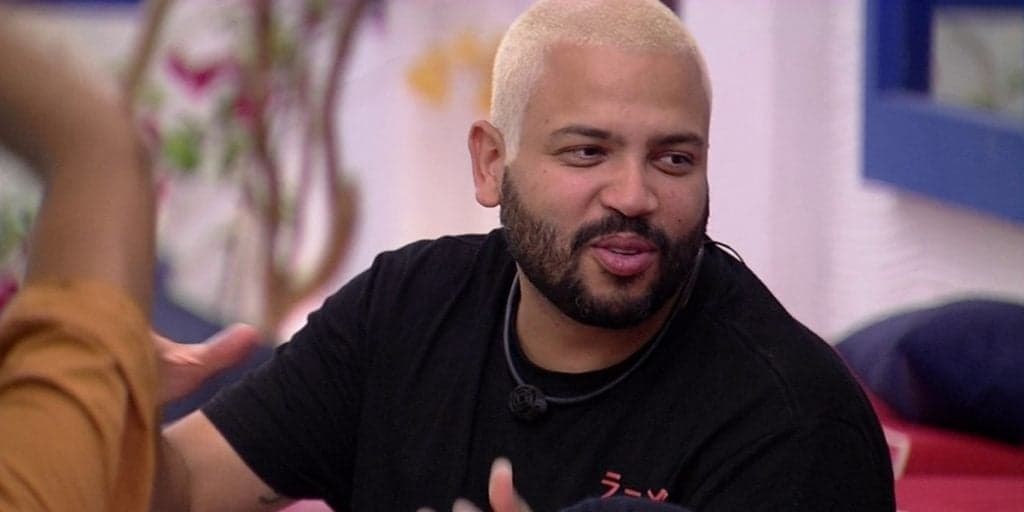 Projota deixa Carla Diaz revoltada ao falar de “pau duro” de Arthur no meio da cozinha: “Que ridículo”