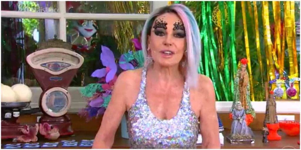 Ana Maria Braga surge fantasiada na Globo e público fica estarrecido com ousadia: "Fantasia de gata sexy"
