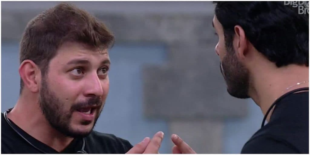 Caio e Rodolffo brigam feio por causa de Juliette e fazendeiro detona no BBB21: "Vai tomar no c#"
