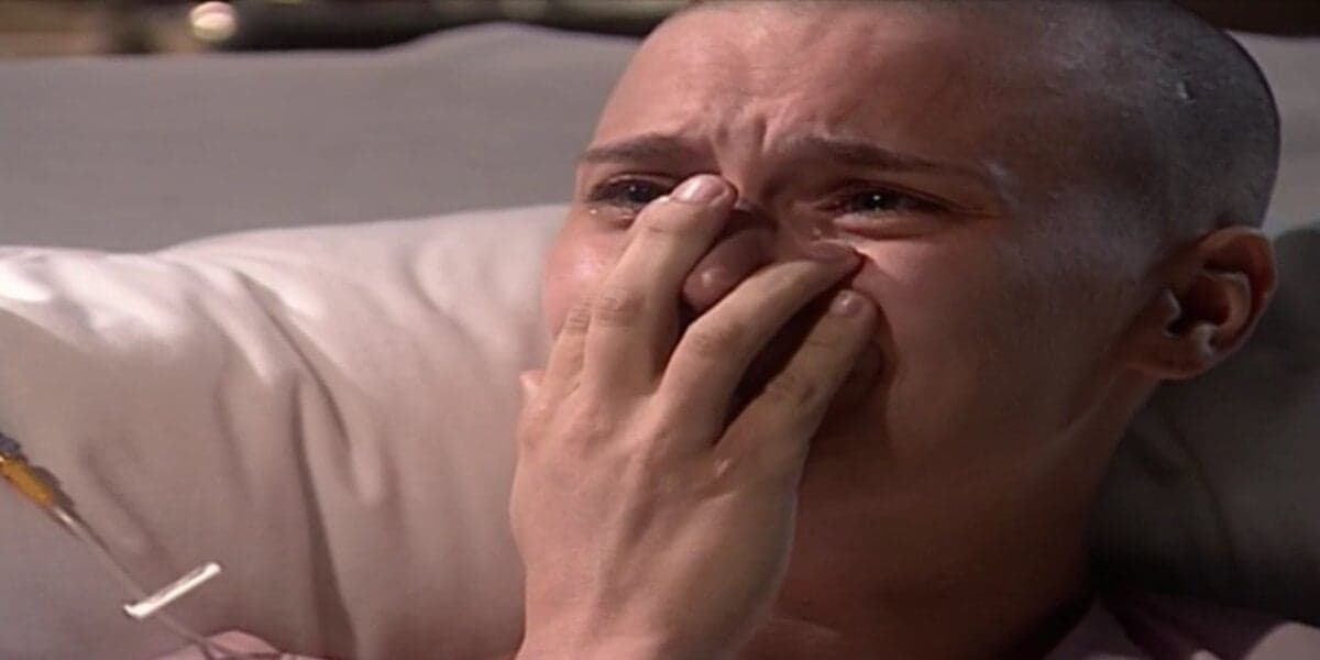 Camila fica desolada na novela Laços de Família Camila fica desolada na novela Laços de Família